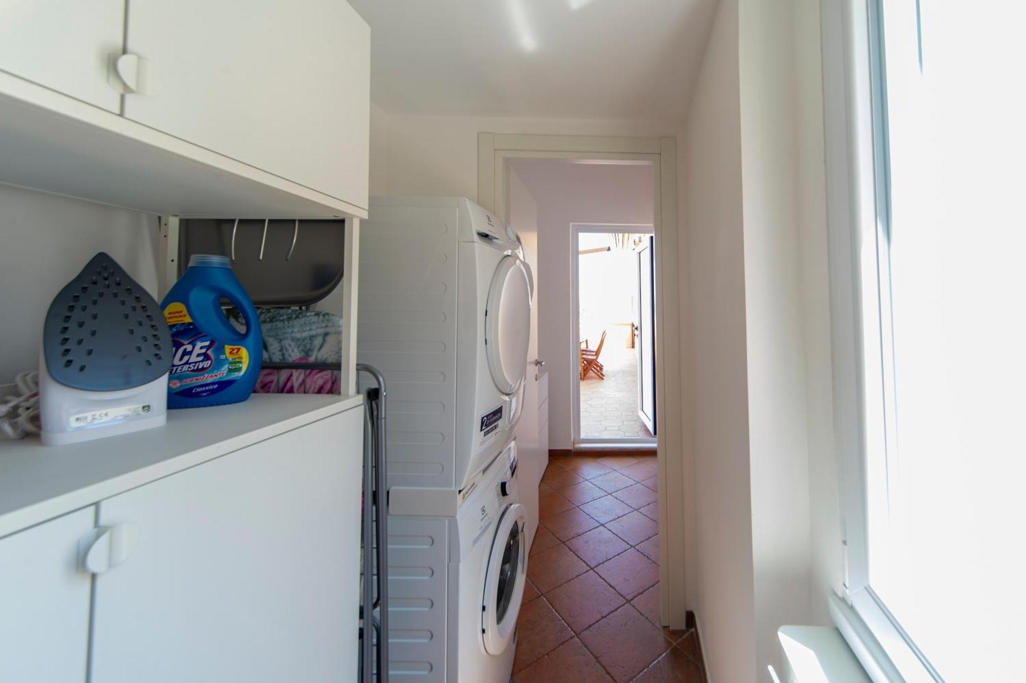 Cardinal Mistrangelo - Next To The Metro Station, Large And Comfortable Penthouse With Terrace Apartment