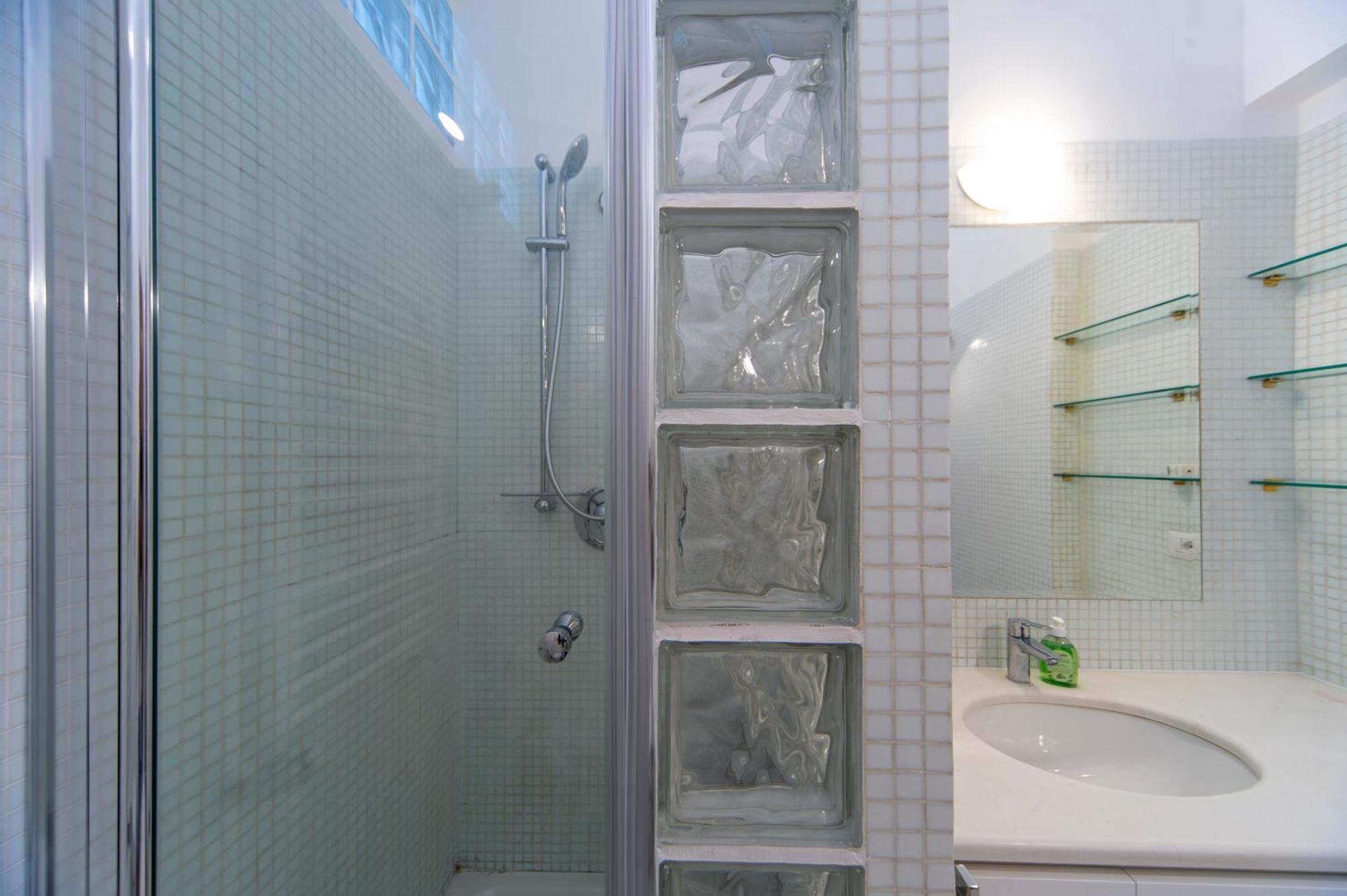 Cardinal Mistrangelo - Next To The Metro Station, Large And Comfortable Penthouse With Terrace Apartment Rom