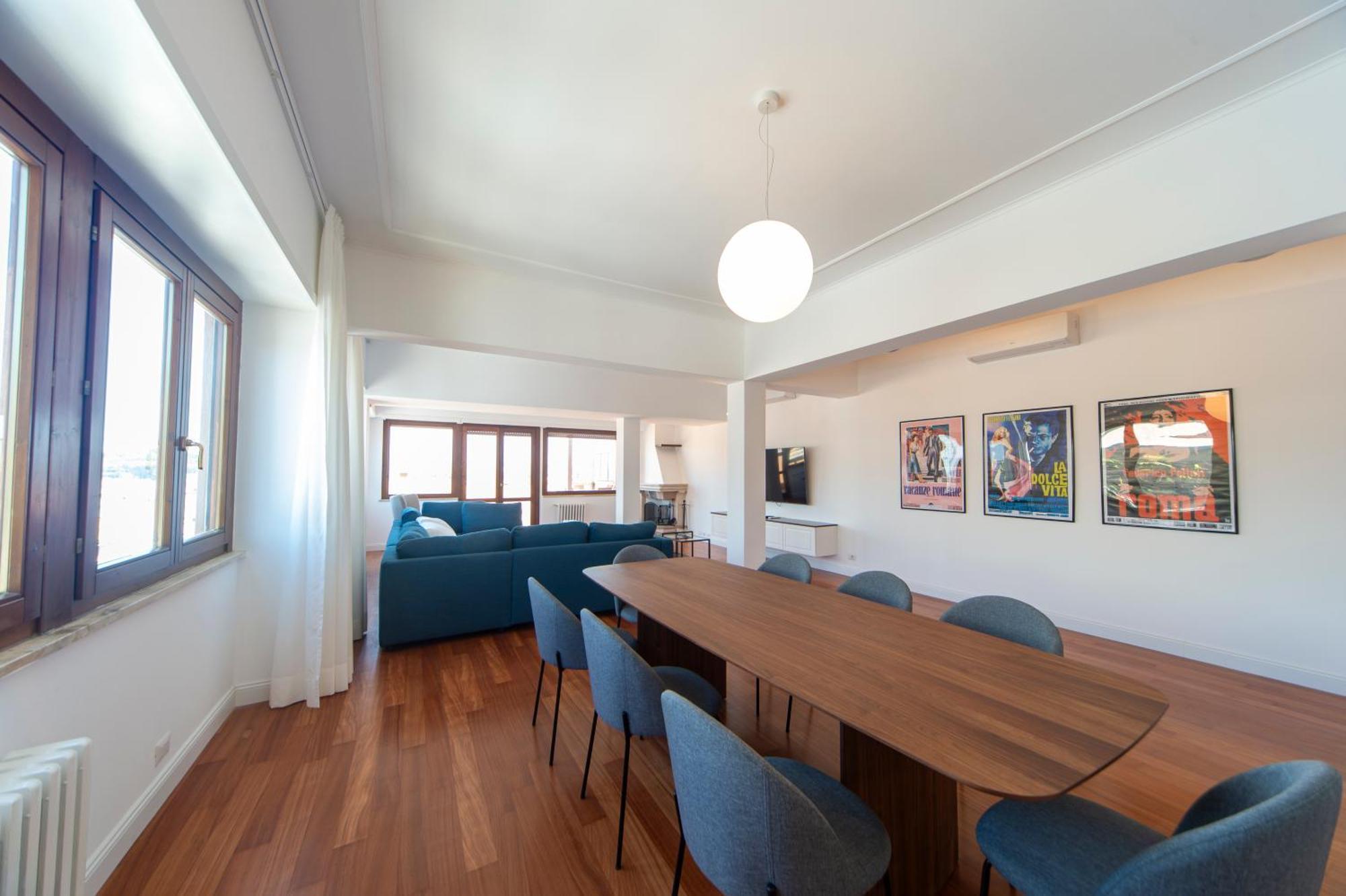 Cardinal Mistrangelo - Next To The Metro Station, Large And Comfortable Penthouse With Terrace Apartment